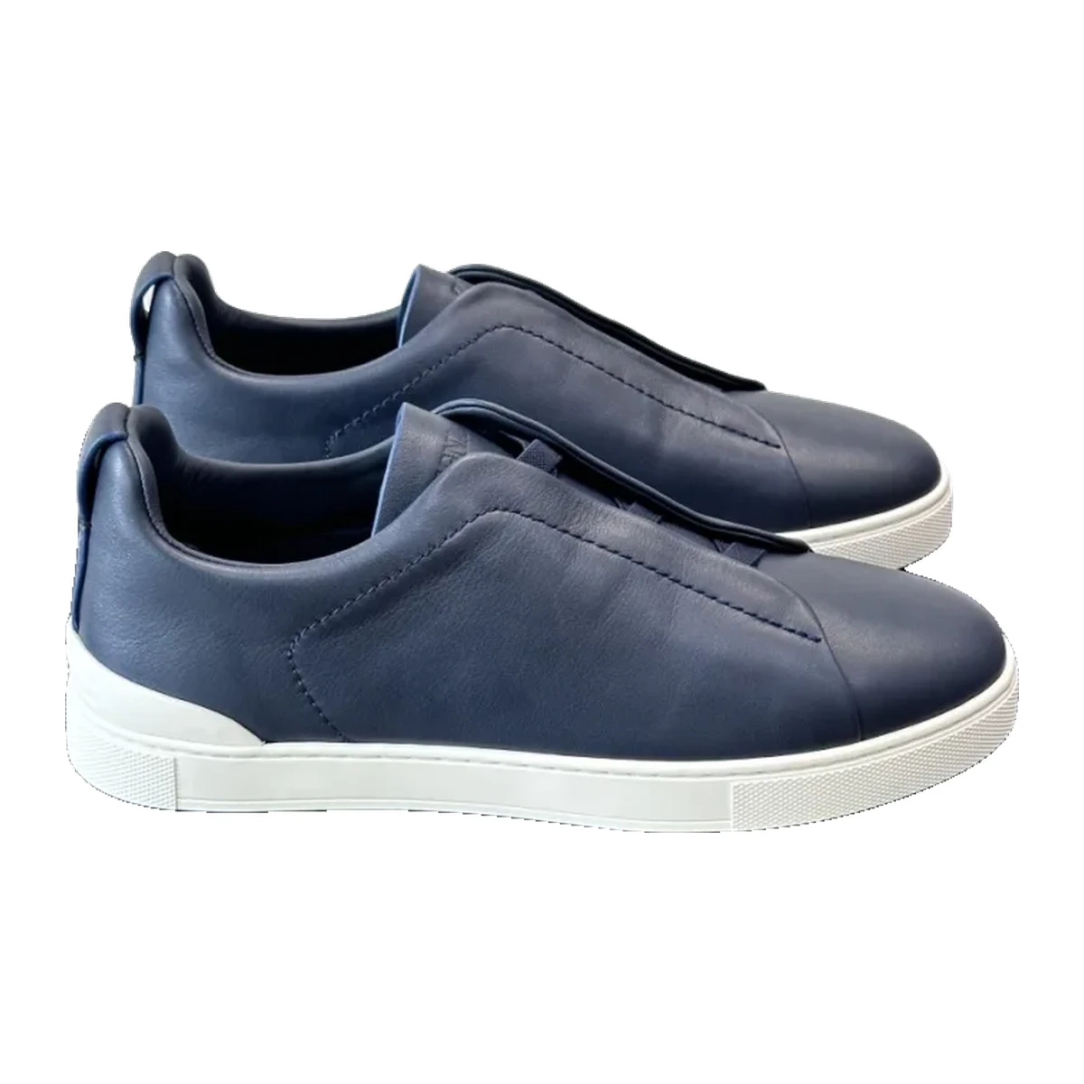 Low-Top Leather Sneaker - Navy