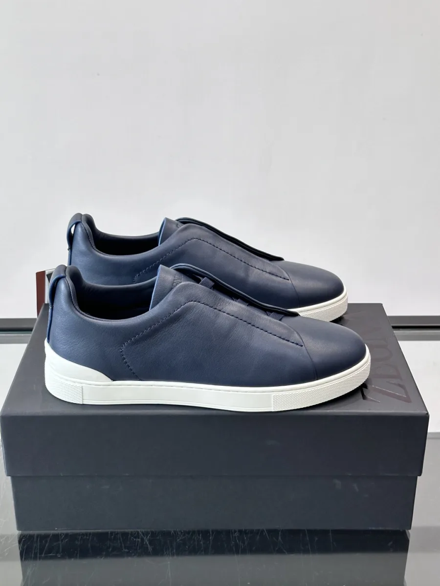 Low-Top Leather Sneaker - Navy, photo 2