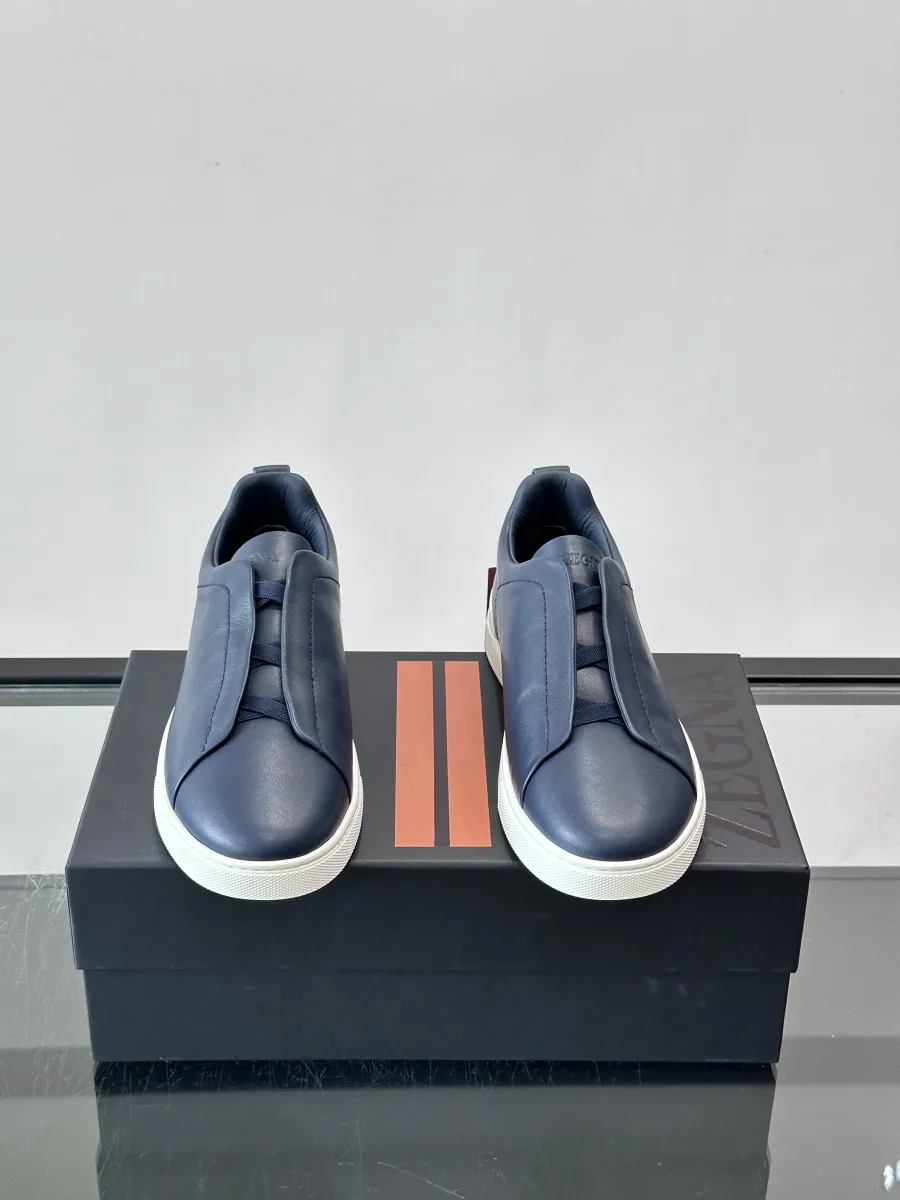 Low-Top Leather Sneaker - Navy, photo 3