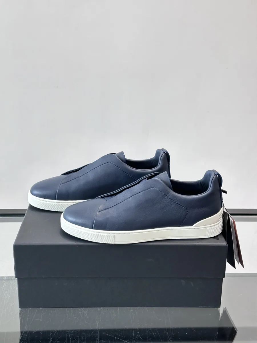 Low-Top Leather Sneaker - Navy, photo 4