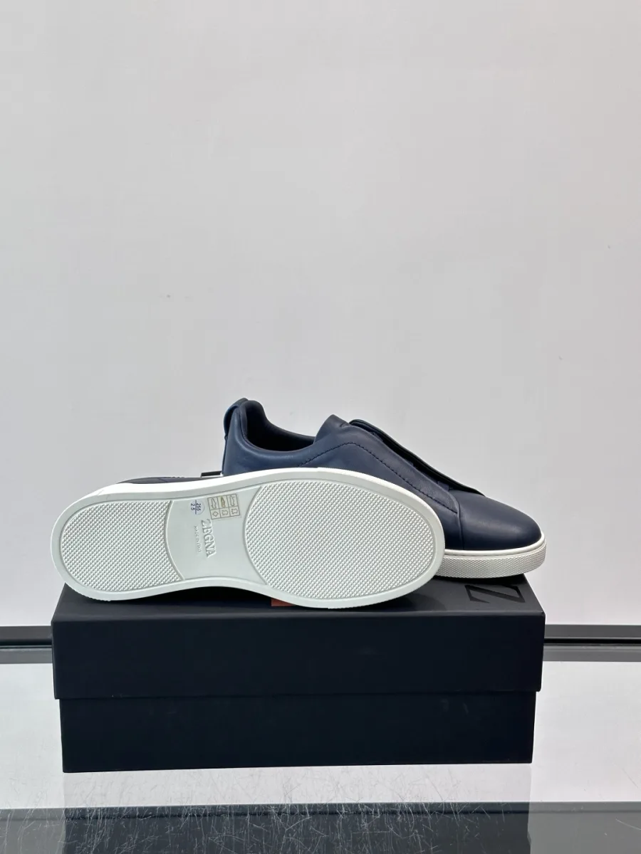 Low-Top Leather Sneaker - Navy, photo 10