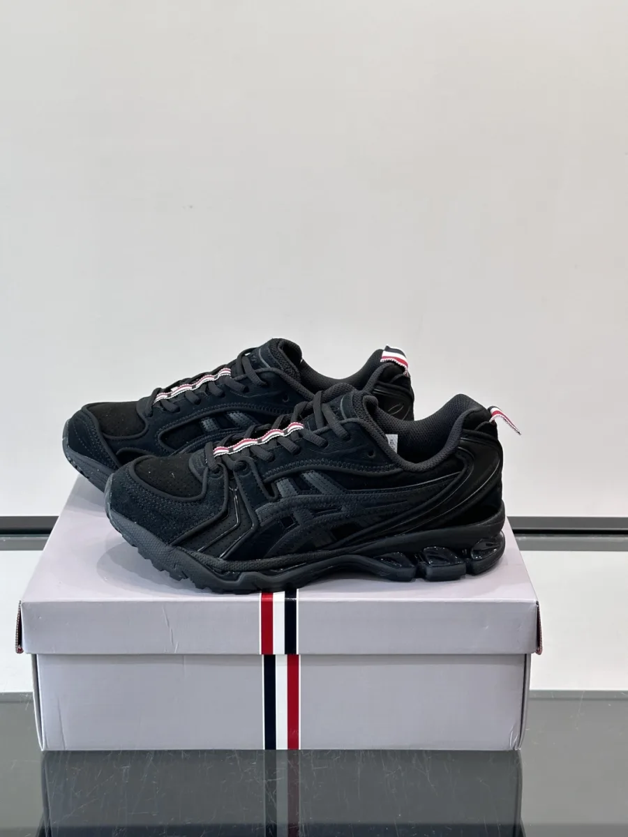 Trail Running Sneaker - Black, photo 3