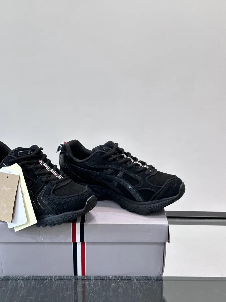 Trail Running Sneaker - Black, photo 7